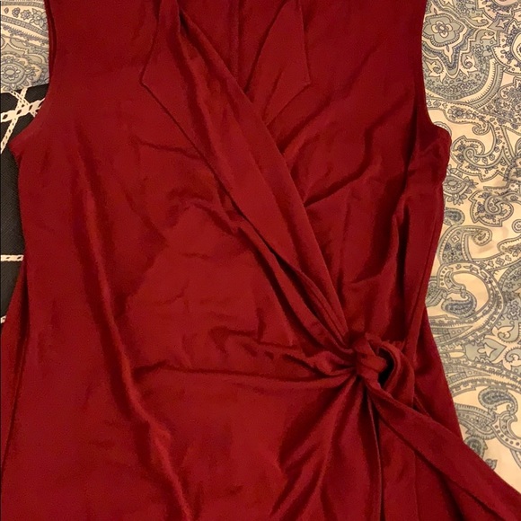 Ann Taylor wrap top RED - Picture 3 of 5